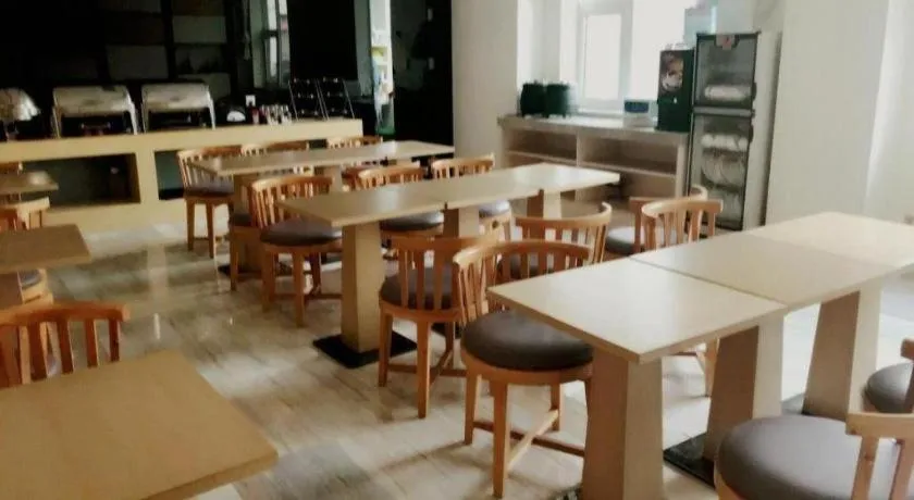 Lavande Hotels·Qingdao Wusi Square