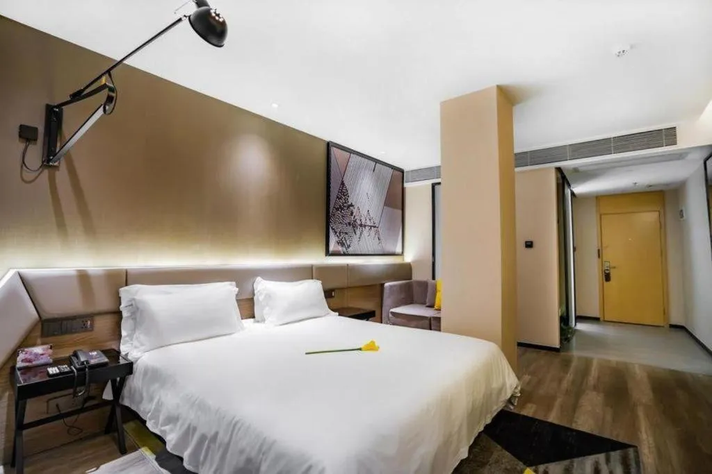 Bed in IU Hotels·Nanning Zoo Metro Station RT-Mart