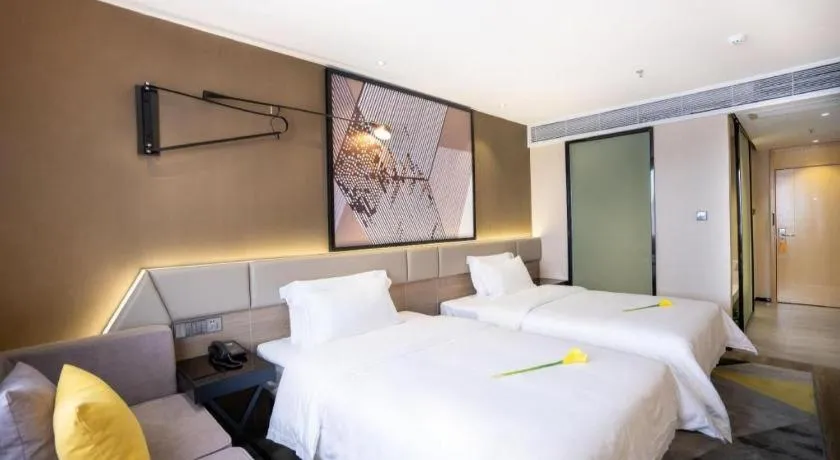 Bed in IU Hotels·Nanning Zoo Metro Station RT-Mart