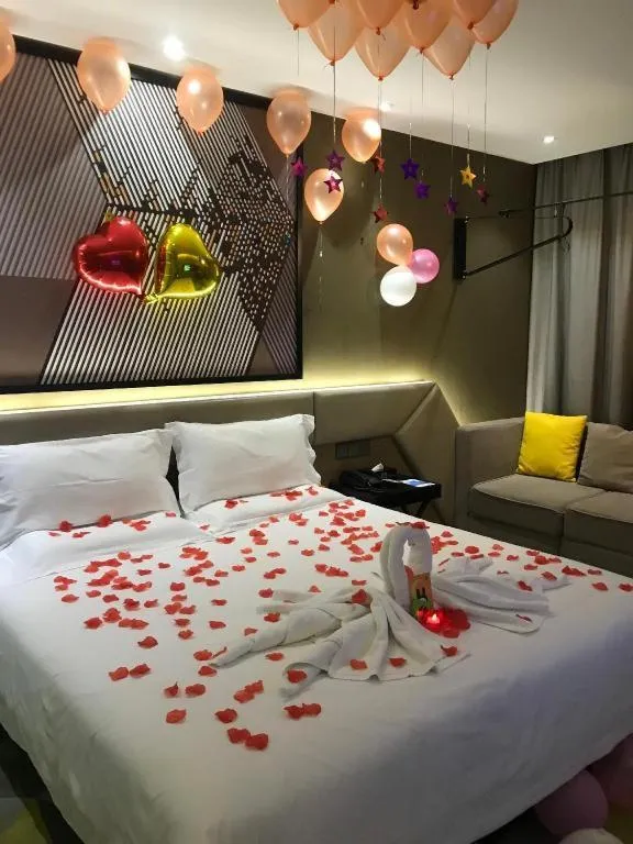 Bed in IU Hotels·Nanning Zoo Metro Station RT-Mart