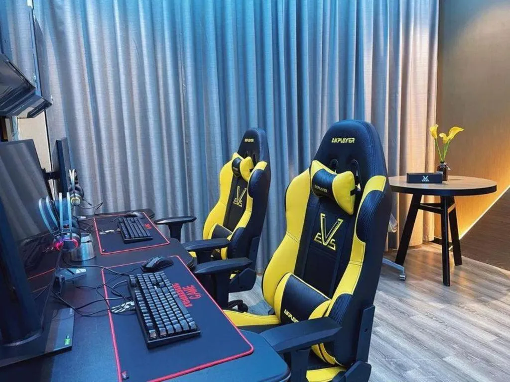 IU Hotels·Nanning Zoo Metro Station RT-Mart