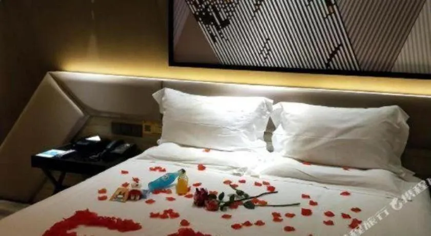 Bed in IU Hotels·Nanning Zoo Metro Station RT-Mart