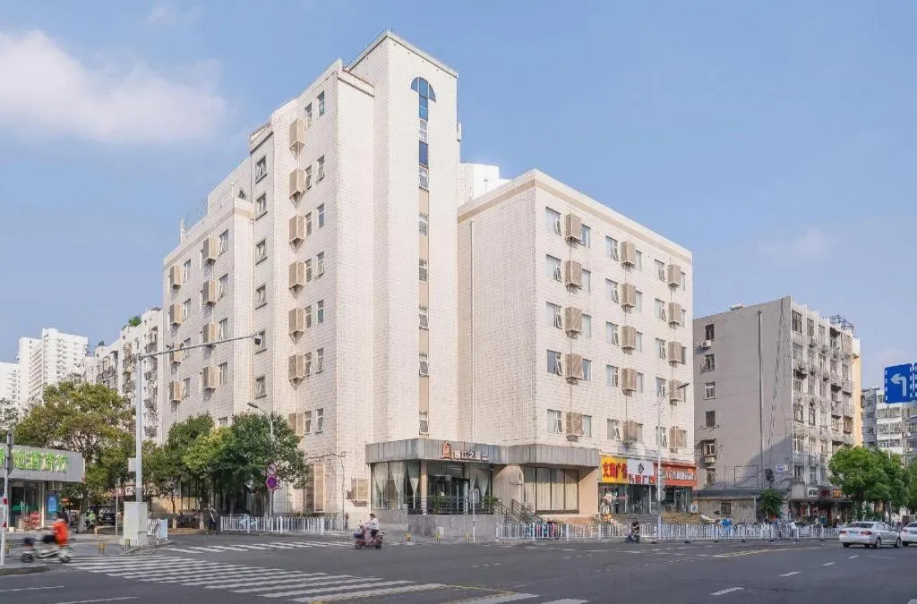 Jinjiang Inn Select Xuzhou Suning Plaza Jinguang East Road