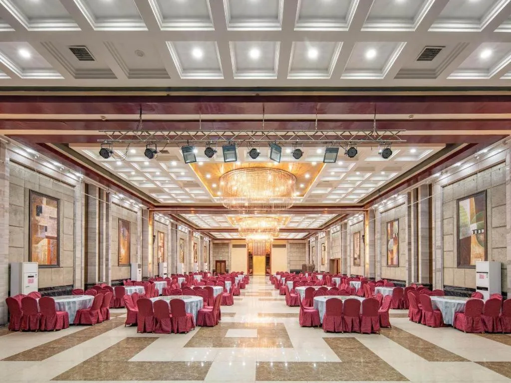 Magnotel Business Jinan Zoo Wuyingshan North Road Flagship Hotel