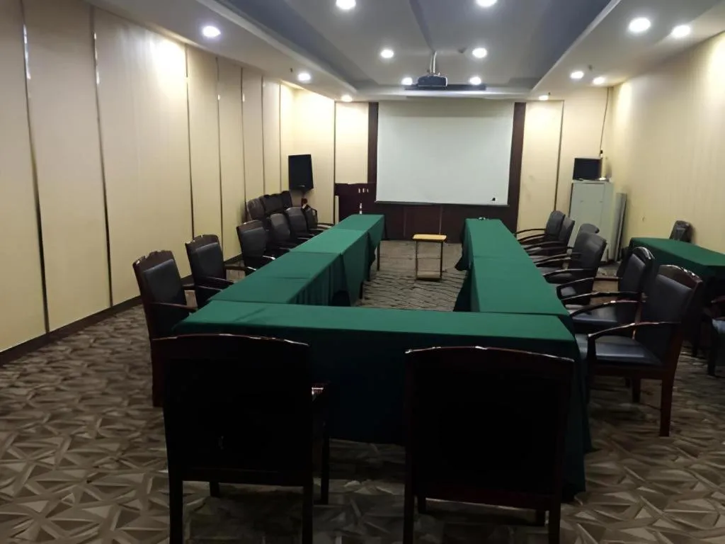 Magnotel Business Jinan Zoo Wuyingshan North Road Flagship Hotel