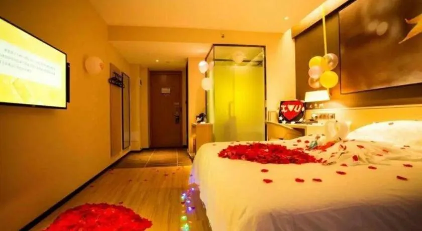 Bed in IU Hotels·Yinchuan Railway Station