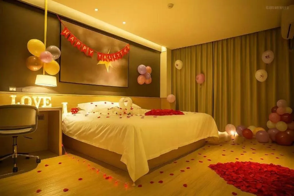 Bed in IU Hotels·Yinchuan Railway Station