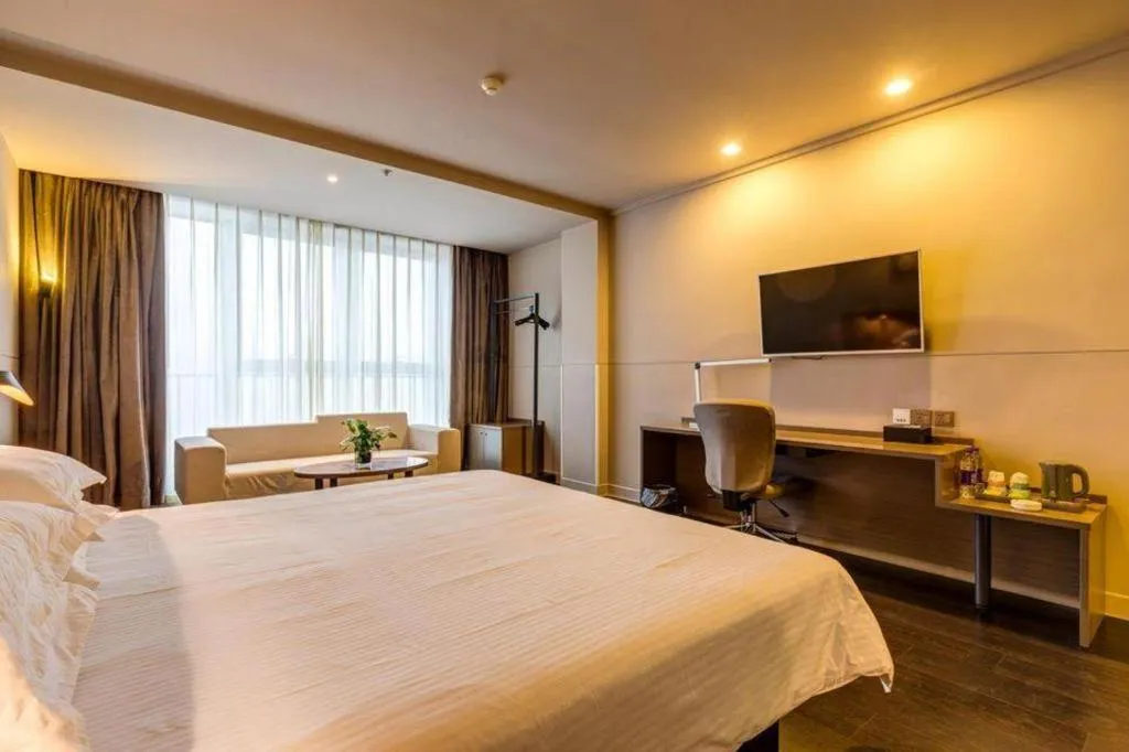 Bed in Jinjiang Inn Select Xixian New Distict Century Avenue