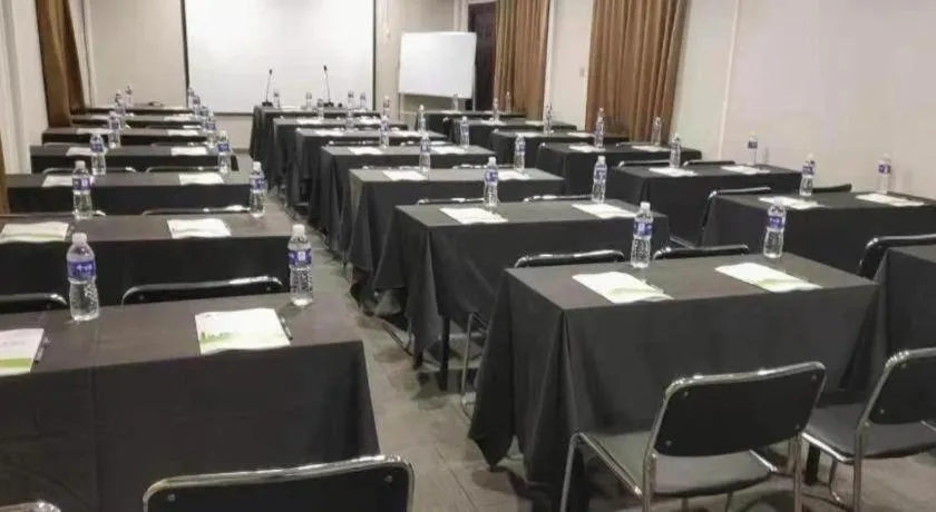 Jinjiang Inn Select Xixian New Distict Century Avenue