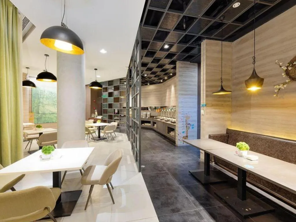 Jinjiang Inn Select Tianjin Xiaobailou Metro Station