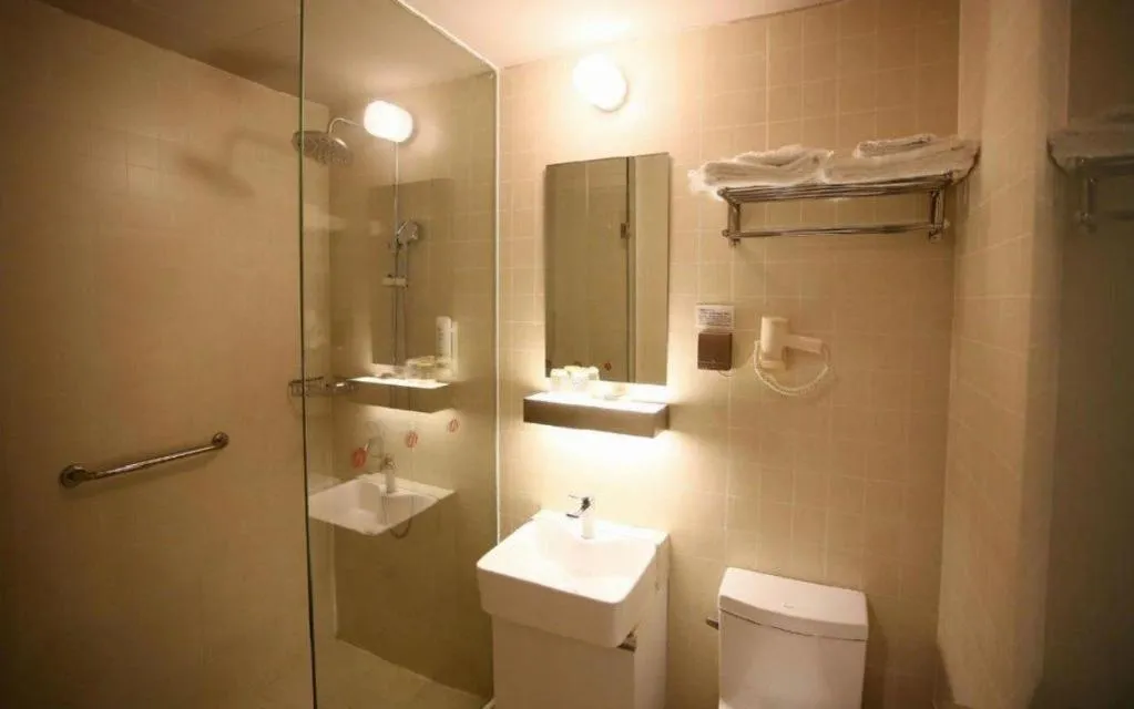 Magnotel Hotel Shanghai Railway Station Magnolia Plaza