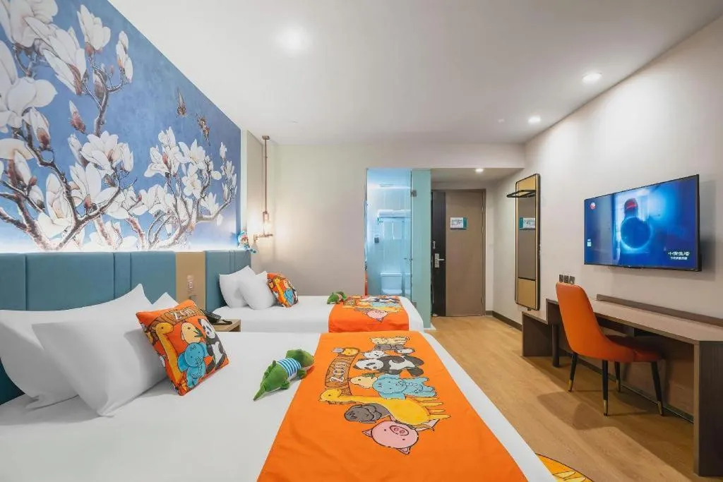 Bed in Magnotel Hotel Shanghai Railway Station Magnolia Plaza