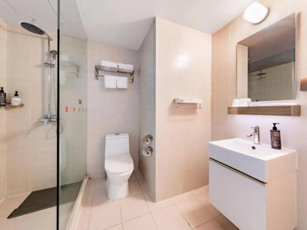 Jinjiang Inn Select Hohhot Chengjisihan Square Metro Station