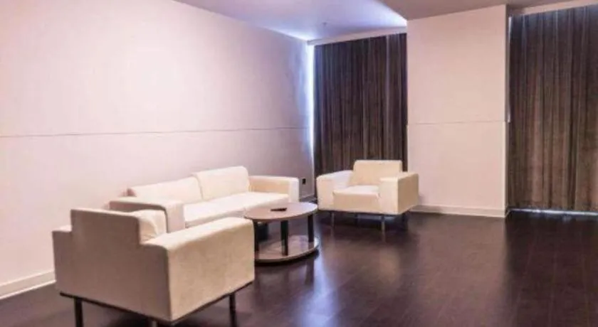 Jinjiang Inn Select Hohhot Chengjisihan Square Metro Station