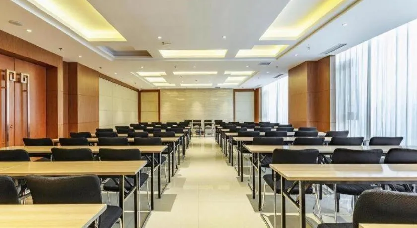 Jinjiang Inn Select Hohhot Chengjisihan Square Metro Station