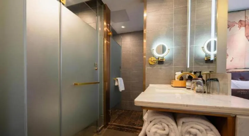 James Joyce Coffetel·Shenyang North Railway Station Shifu Square