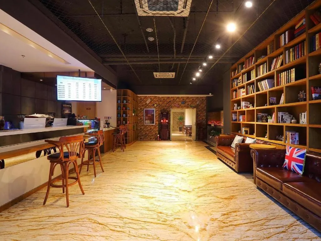 James Joyce Coffetel·Shenyang North Railway Station Shifu Square