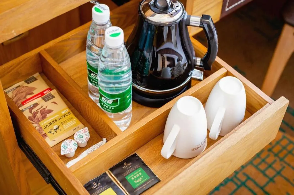 James Joyce Coffetel·Shenyang North Railway Station Shifu Square