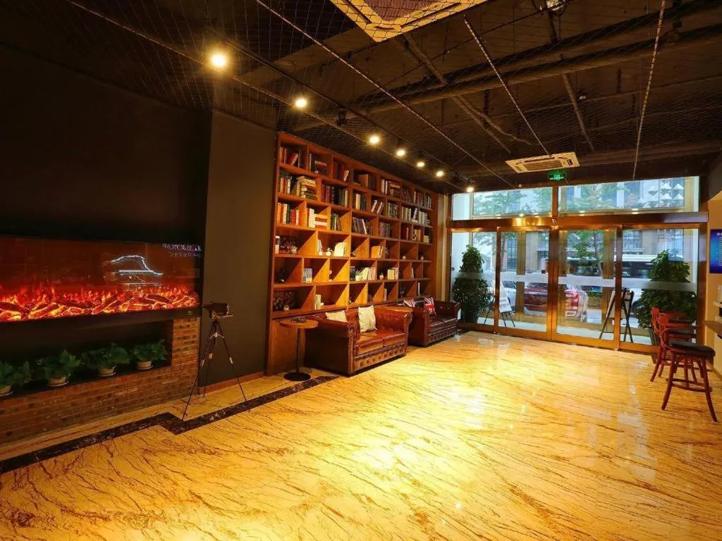 James Joyce Coffetel·Shenyang North Railway Station Shifu Square