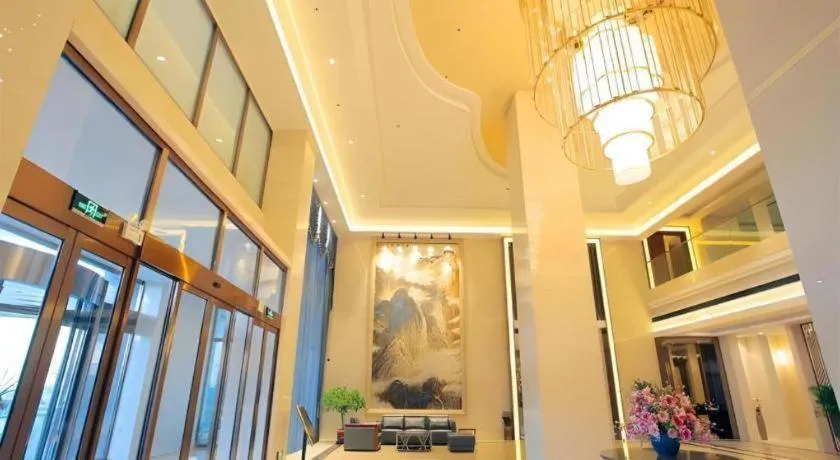 Jinjiang Metropolo Fuxin Yingbin Street Railway Station