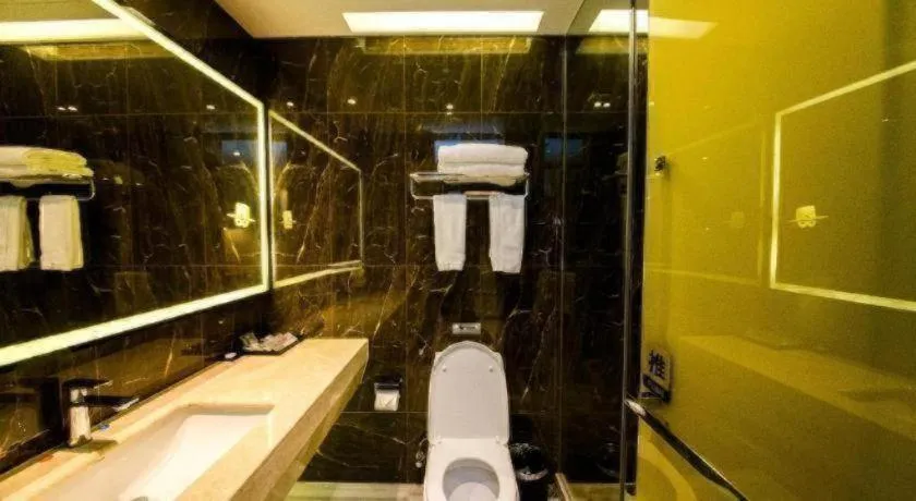 ZMAX Hotel Guangzhou Luogang Science City Shenzhou Road Metro Station