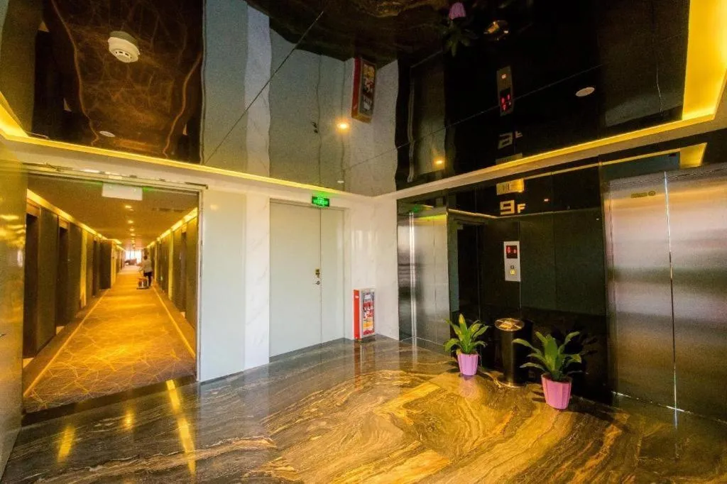 ZMAX Hotel Guangzhou Luogang Science City Shenzhou Road Metro Station