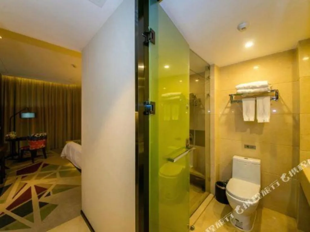 ZMAX Hotel Guangzhou Luogang Science City Shenzhou Road Metro Station