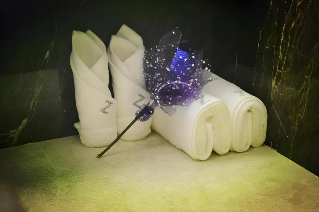 ZMAX Hotel Guangzhou Luogang Science City Shenzhou Road Metro Station