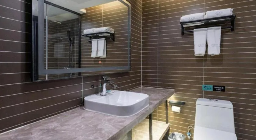 Xana Hotelle·Nanchang Bayi Square Metro Station