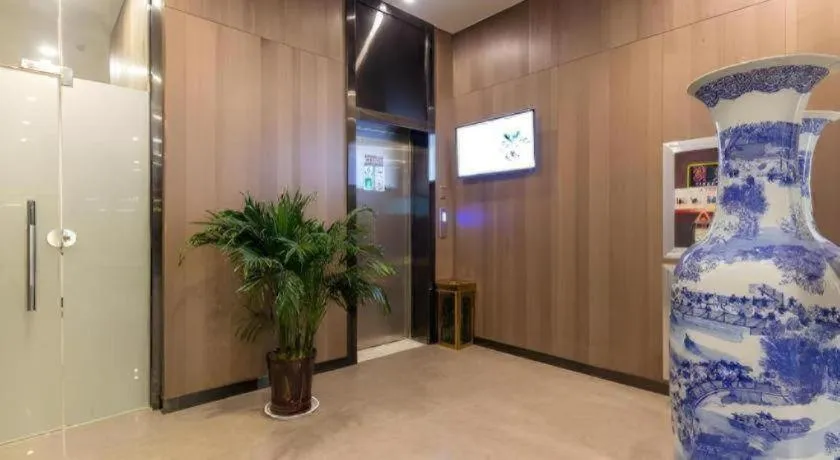 Jinjiang Inn Select Xuzhou High-speed Railway Station Kunpeng Road