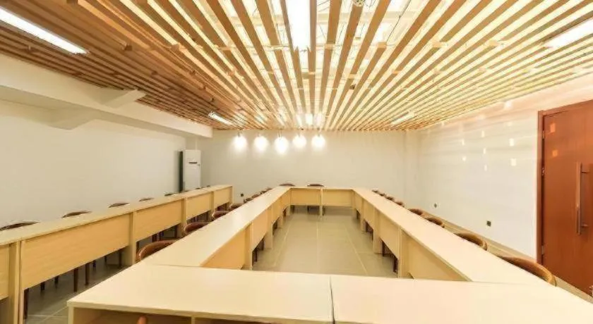 Jinjiang Inn Select Xuzhou High-speed Railway Station Kunpeng Road