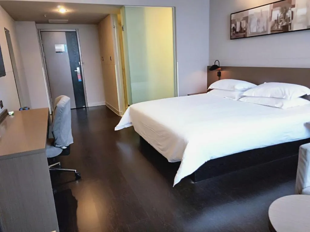 Bed in Jinjiang Inn Select Xuzhou High-speed Railway Station Kunpeng Road