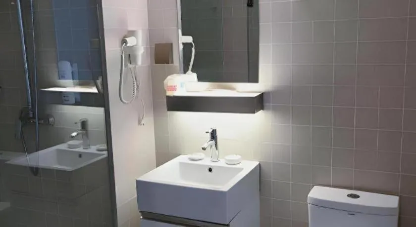 Jinjiang Inn Select Xuzhou High-speed Railway Station Kunpeng Road