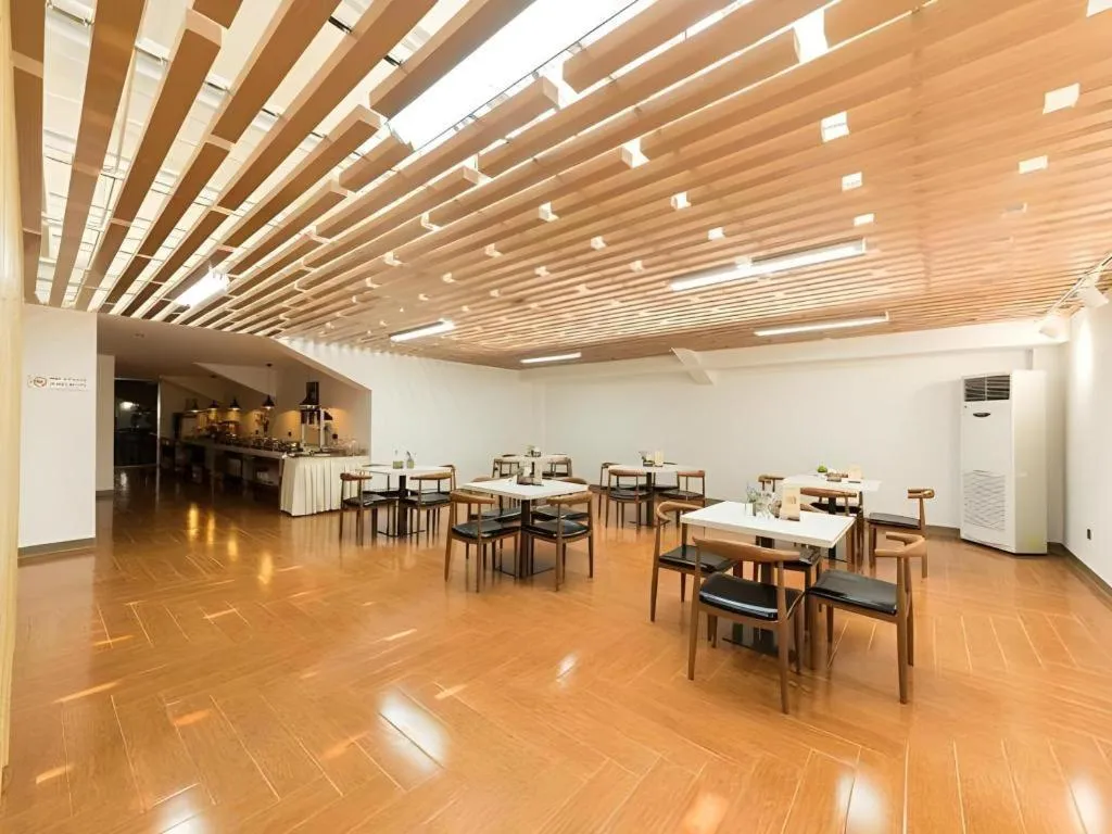 Jinjiang Inn Select Xuzhou High-speed Railway Station Kunpeng Road