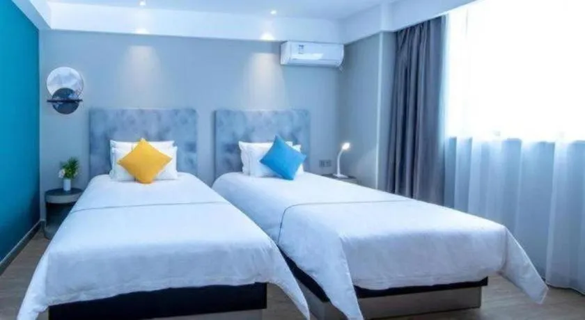 Bed in Magnotel Chengdu Kuanzhai Alley Tongjin Bridge Hotel