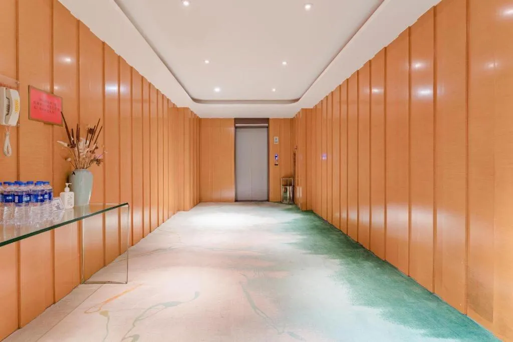 Jinjiang Metropolo Zhengzhou Songshan Road