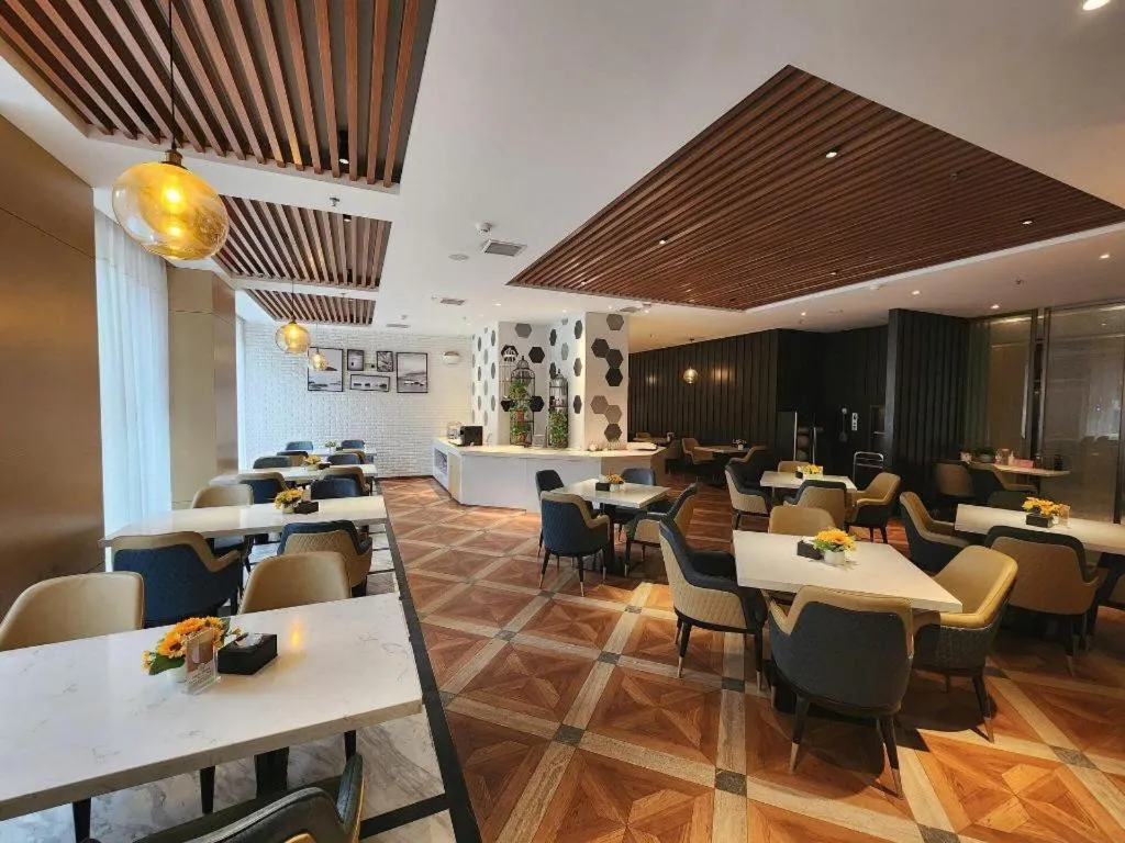 Jinjiang Metropolo Zhengzhou Songshan Road