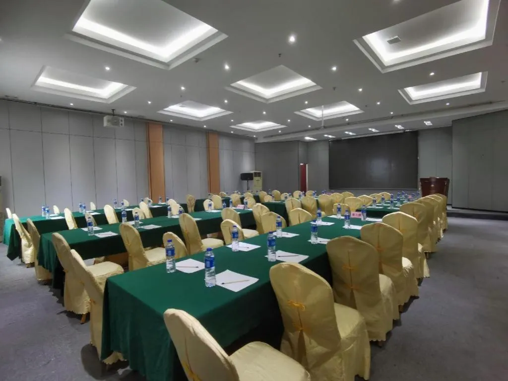 Jinjiang Metropolo Zhengzhou Songshan Road