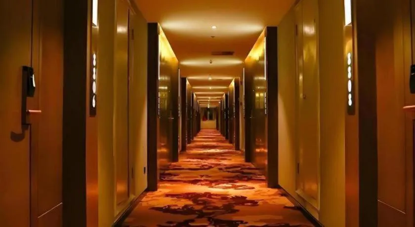 James Joyce Coffetel·Changchun Railway Station