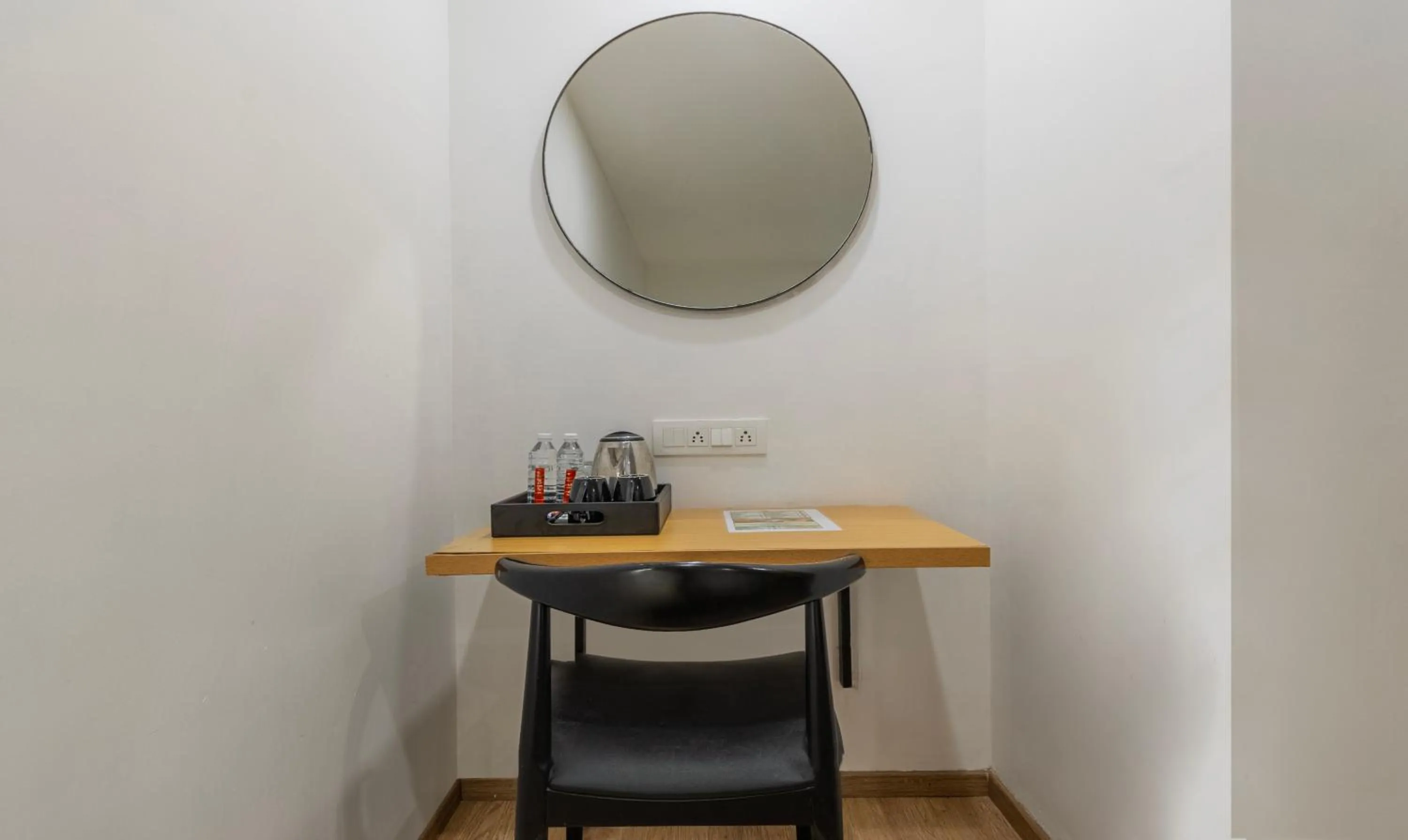 Coffee/tea facilities in Treebo The Square