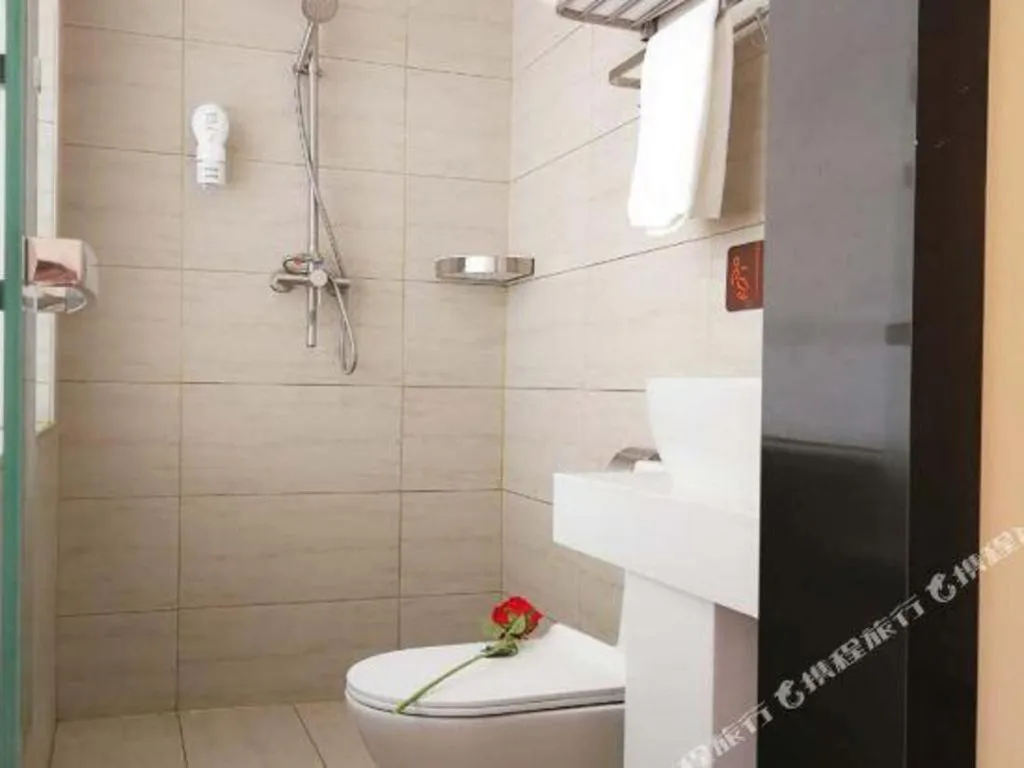 7 Days Premium Qingdao World of Ocean Qingdao University