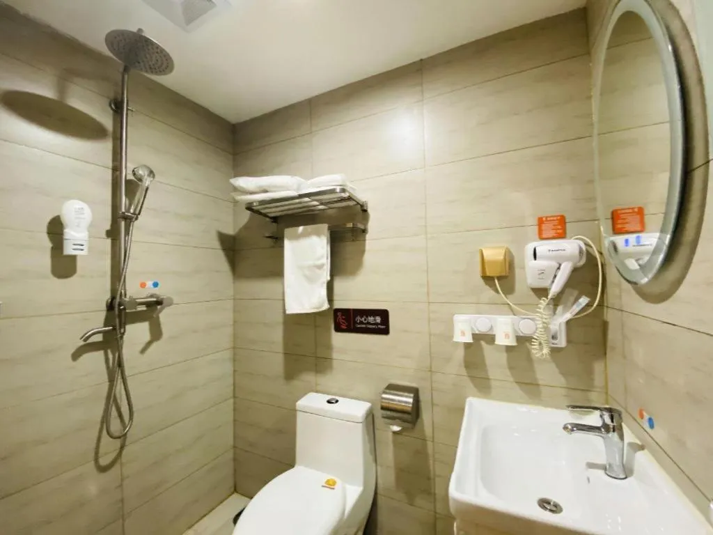 7 Days Premium Qingdao World of Ocean Qingdao University