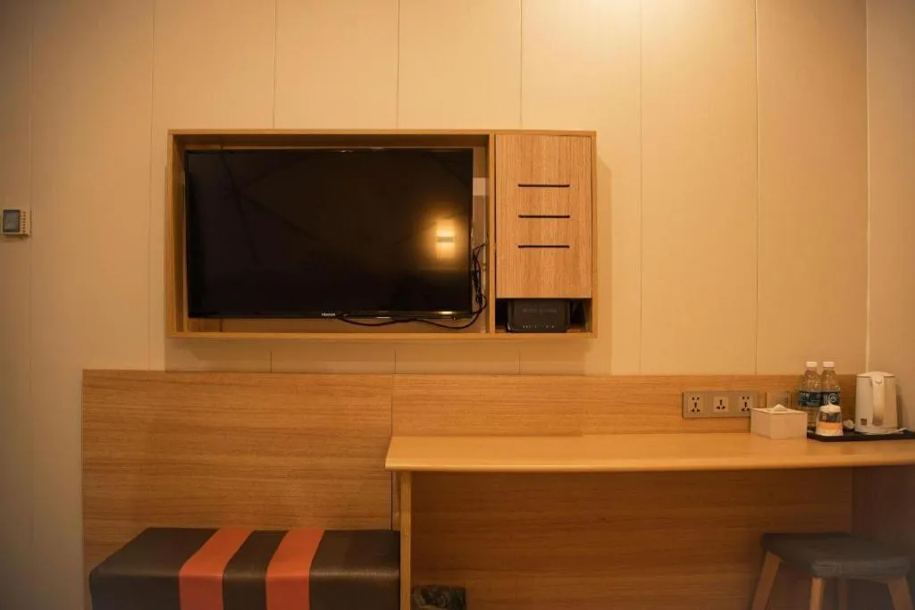 7 Days Premium Qingdao World of Ocean Qingdao University