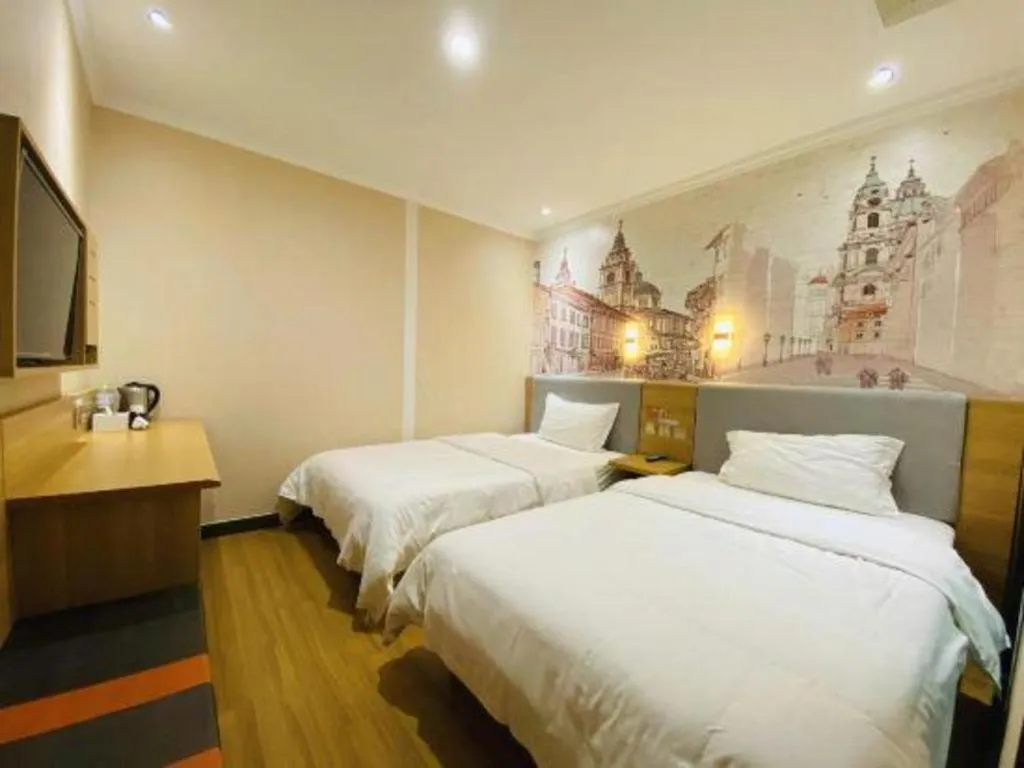 Bed in 7 Days Premium Qingdao World of Ocean Qingdao University