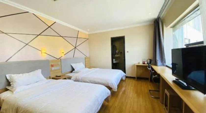 Bed in 7 Days Premium Qingdao World of Ocean Qingdao University
