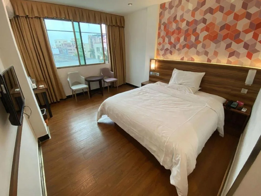 Bed in PAI Hotel Guangzhou Baiyun International Airport Zhongluotan Zhuliao Metro Station