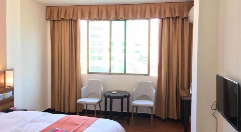 Bed in PAI Hotel Guangzhou Baiyun International Airport Zhongluotan Zhuliao Metro Station