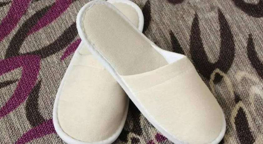 Lavande Hotel Qianjiang Lobster Market