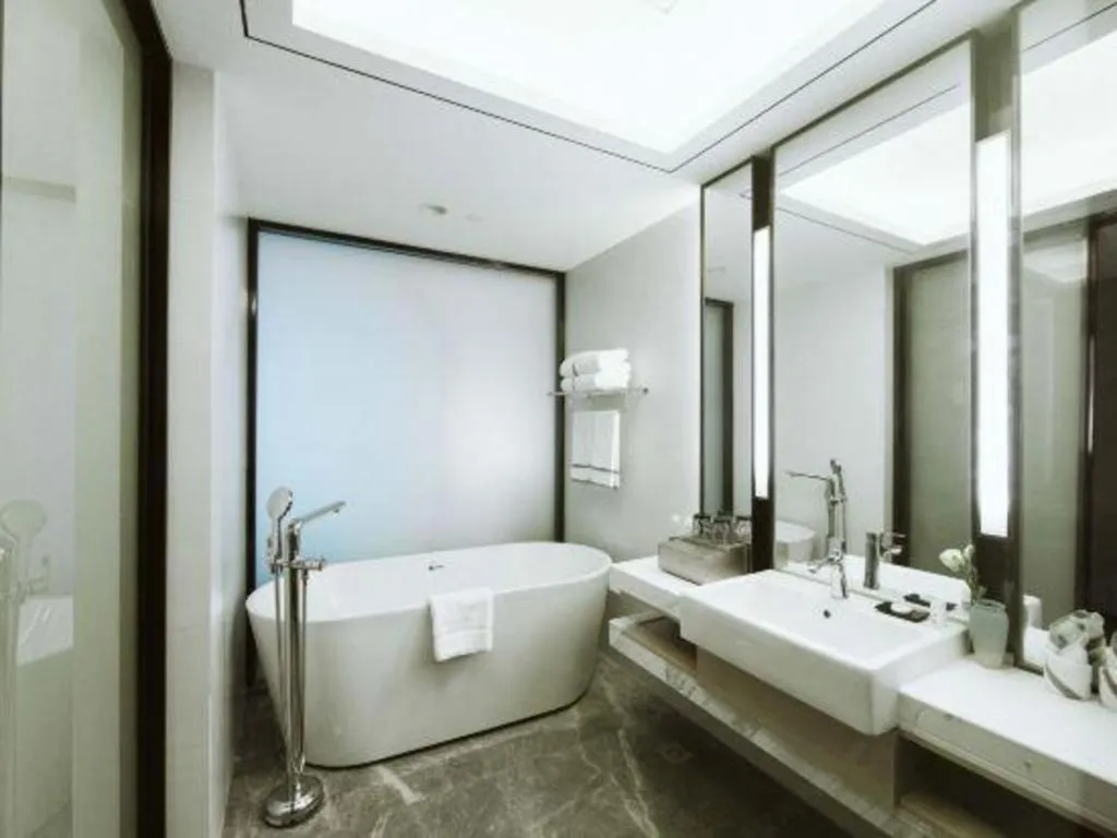 Lakehome Hotel Konggang