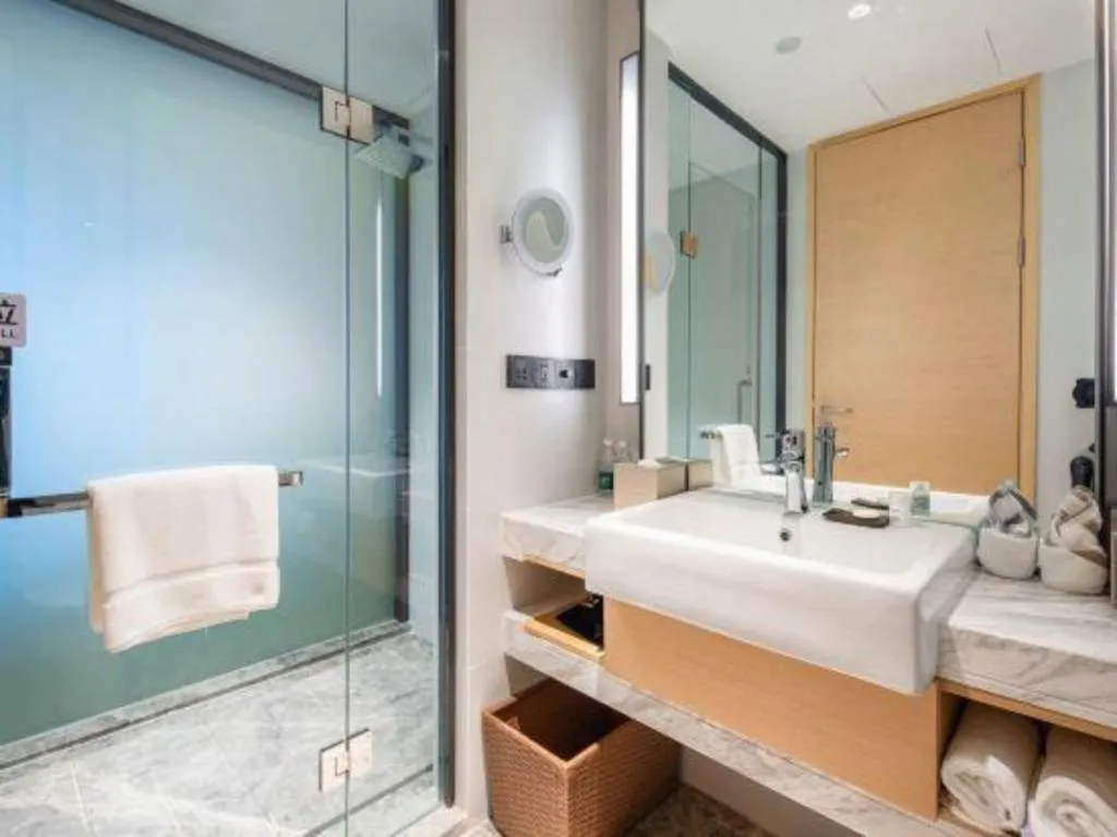 Lakehome Hotel Konggang